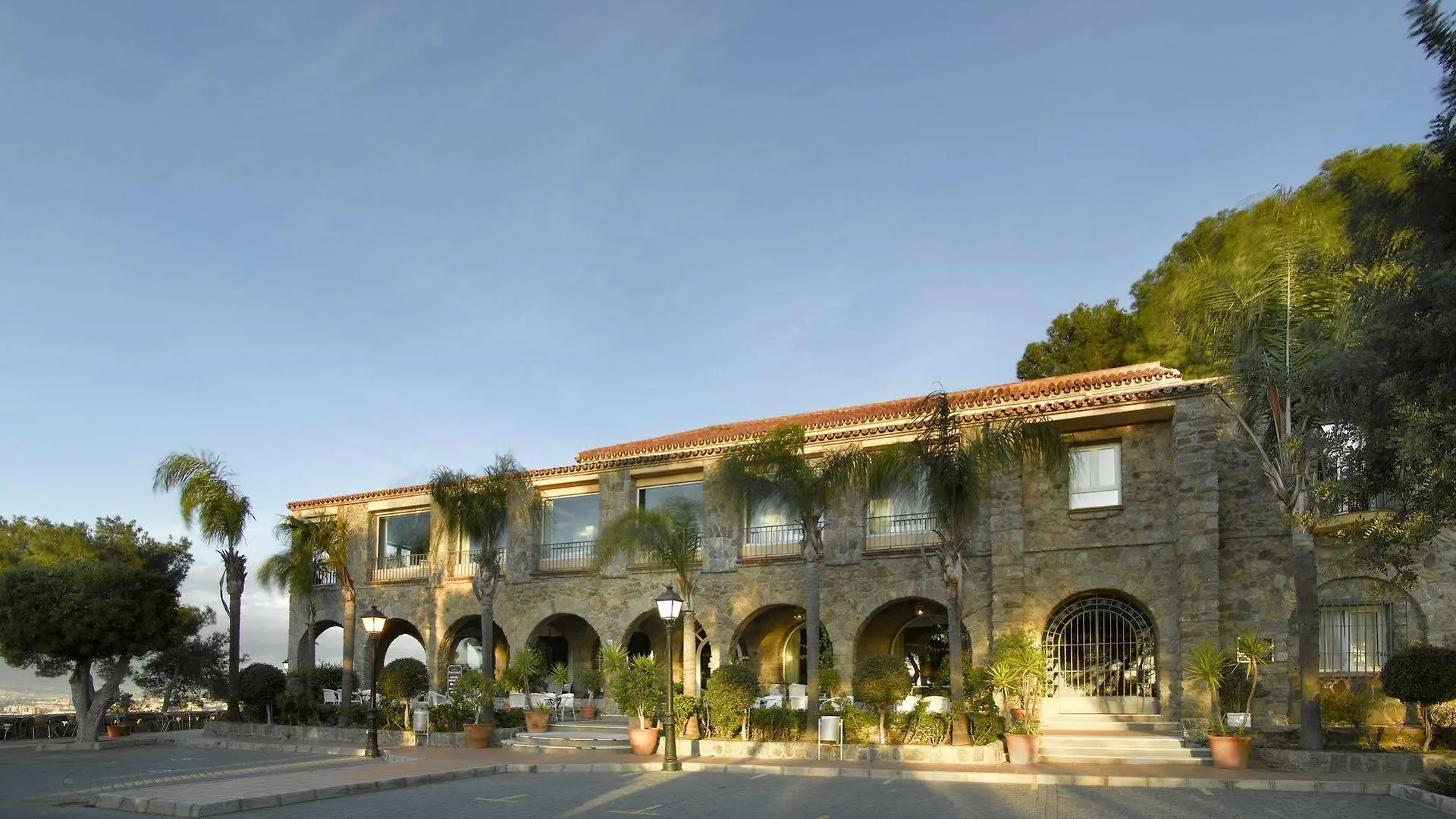 Parador De Malaga Gibralfaro 4*,
